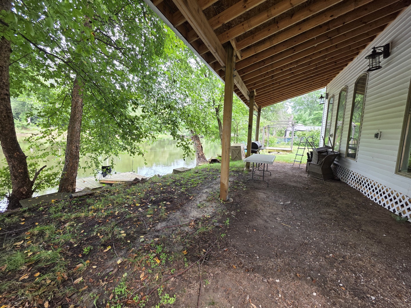 2709 N River Isle Road, Momence, IL