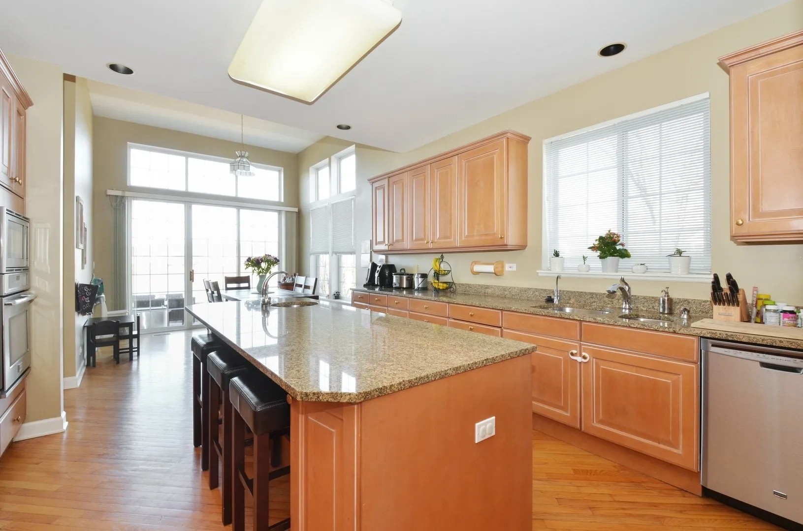 575 Cypress Point Court, Riverwoods, IL