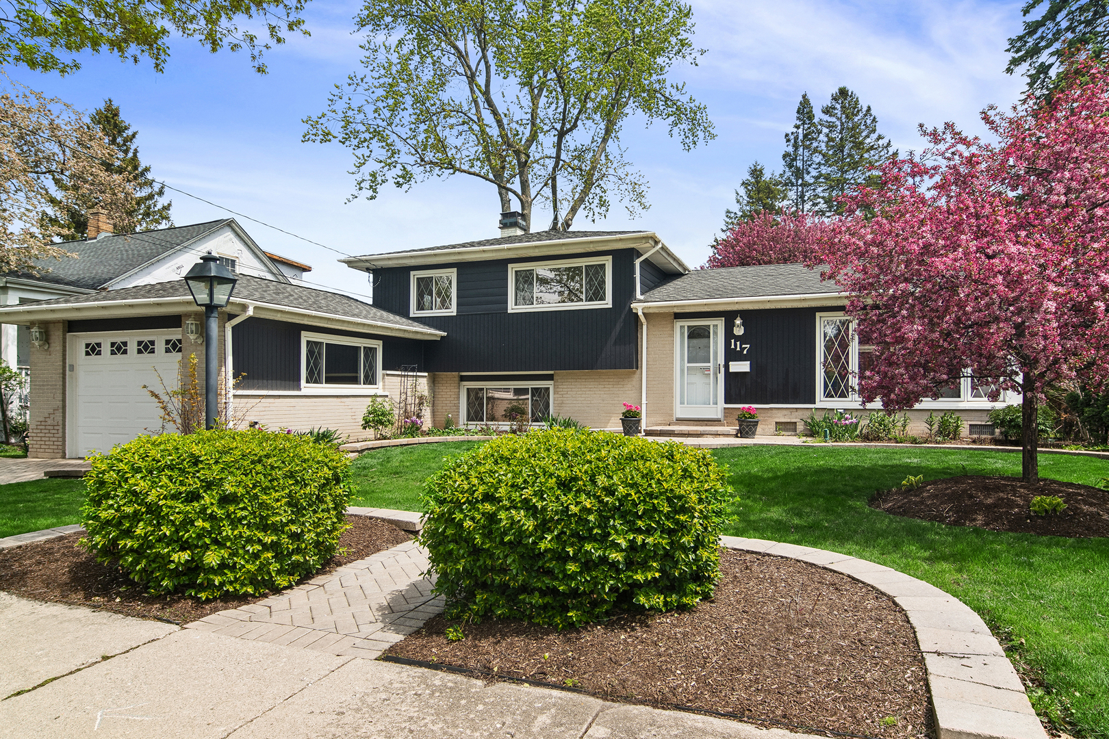 117 N Maple Street, Palatine, IL