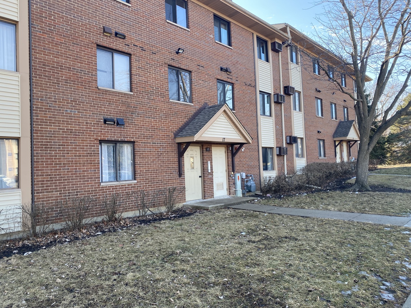 17 Parkside Court #7, Vernon Hills, IL