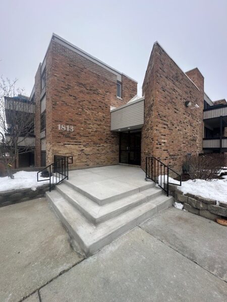 1813 Hemlock Place #311, Schaumburg, IL