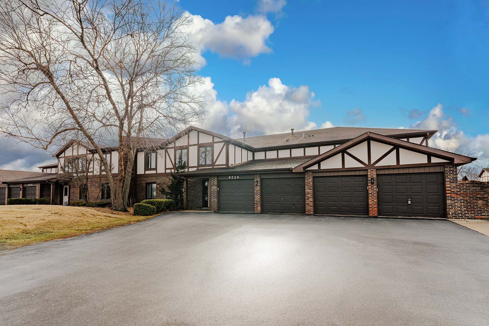 9724 W Creek Road #B2, Palos Park, IL