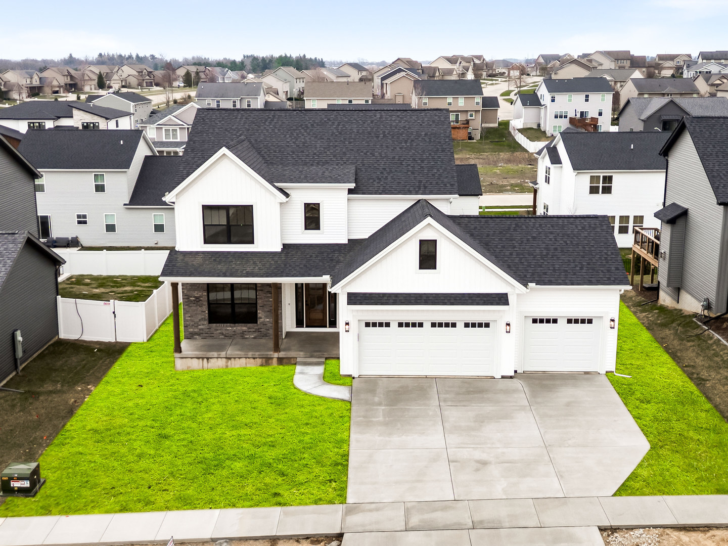 5211 Castlebar Drive, Bloomington, IL