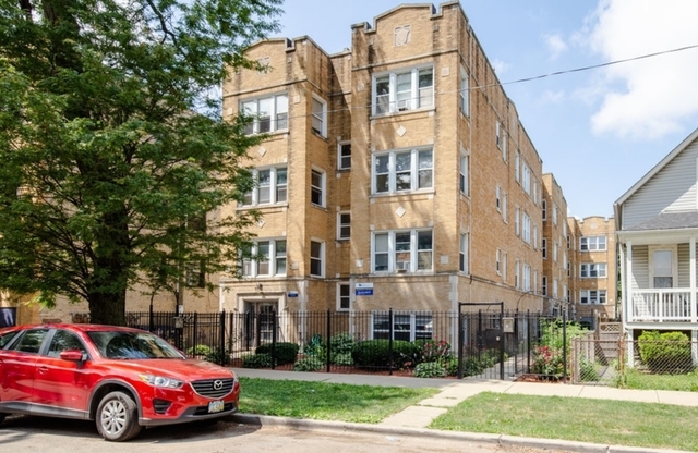 1918 N Drake Avenue #2E, Chicago, IL