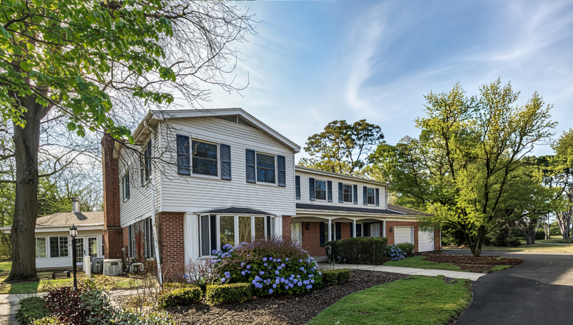 32W050 Cedar Lane, Wayne, IL