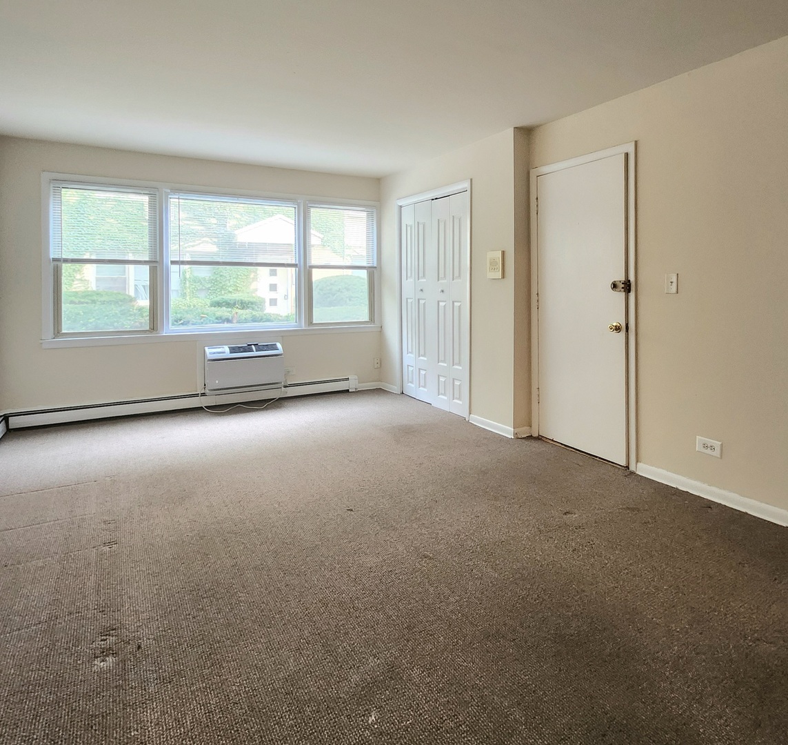 2007 W Touhy Avenue #108, Chicago, IL