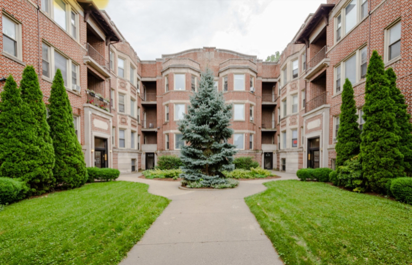 431 E Oakwood Boulevard #21, Chicago, IL