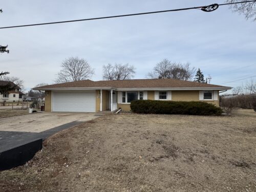 1988 S Bend Road, Rockford, IL