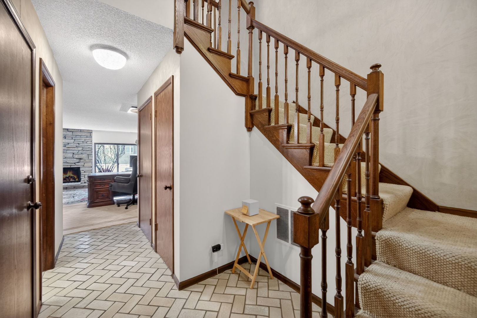 408 S Dee Road, Park Ridge, IL