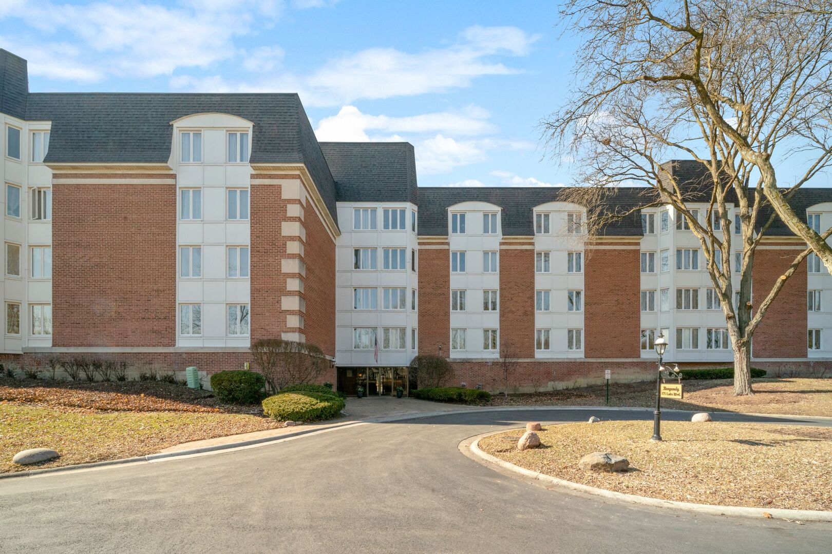 175 Lake Boulevard #349, Buffalo Grove, IL