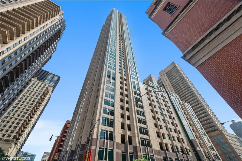 33 W ONTARIO Street #32C, Chicago, IL