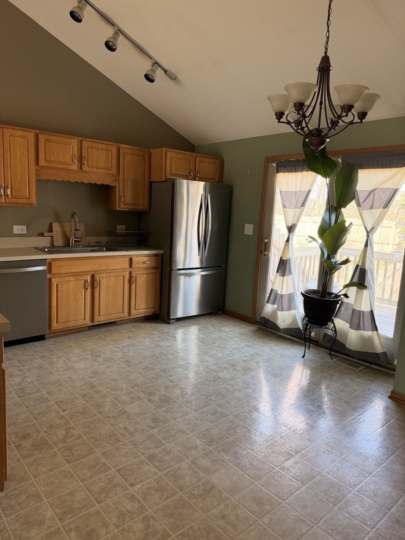 701 Davidson Drive #B, Minooka, IL