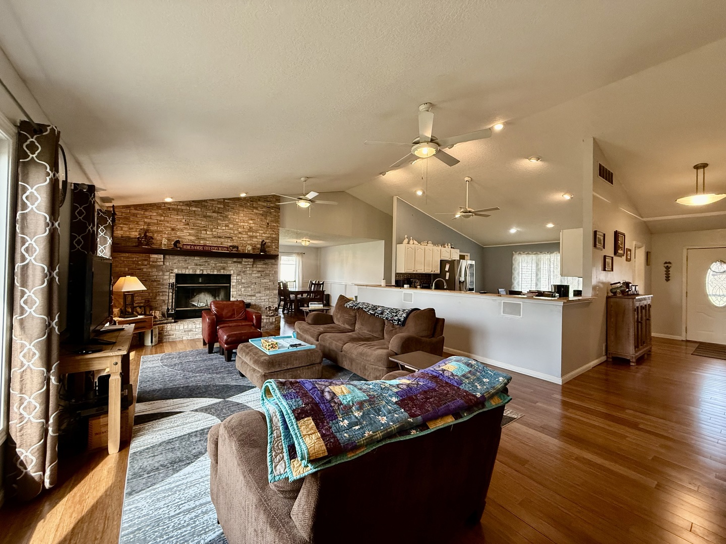 14133 Rebecca Lane, Clinton, IL