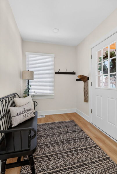 102 E 56th Street, Westmont, IL