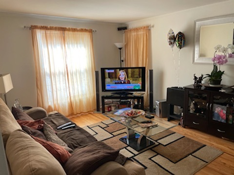 4264 W Nelson Street #2, Chicago, IL