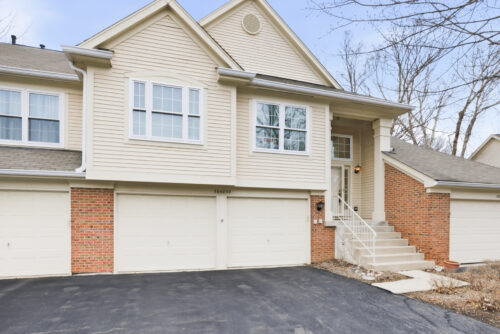 30W038 Willow Lane #D, Warrenville, IL