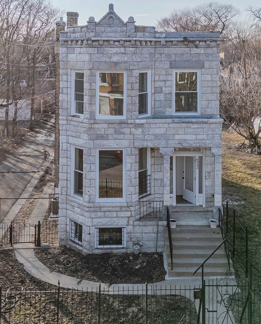 6042 S Marshfield Avenue, Chicago, IL