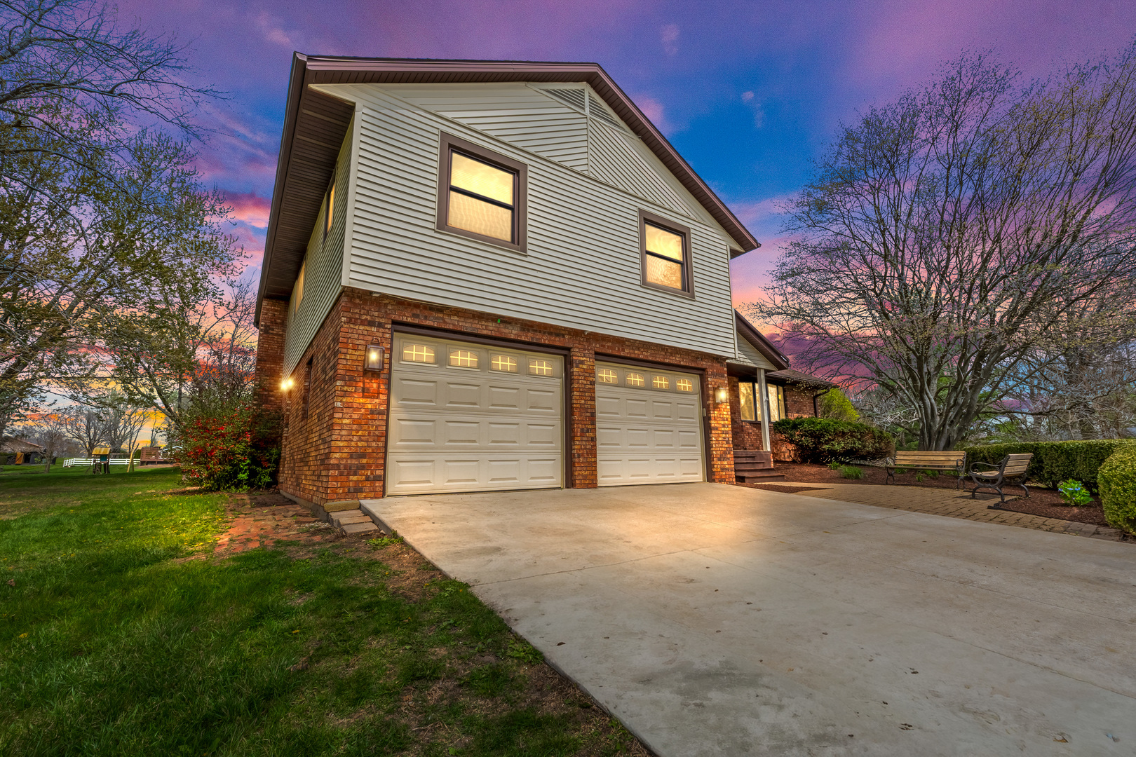 15878 Old Orchard Road, Bloomington, IL