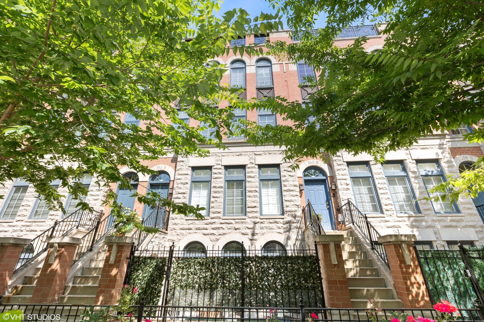 362 W Huron Street #B, Chicago, IL