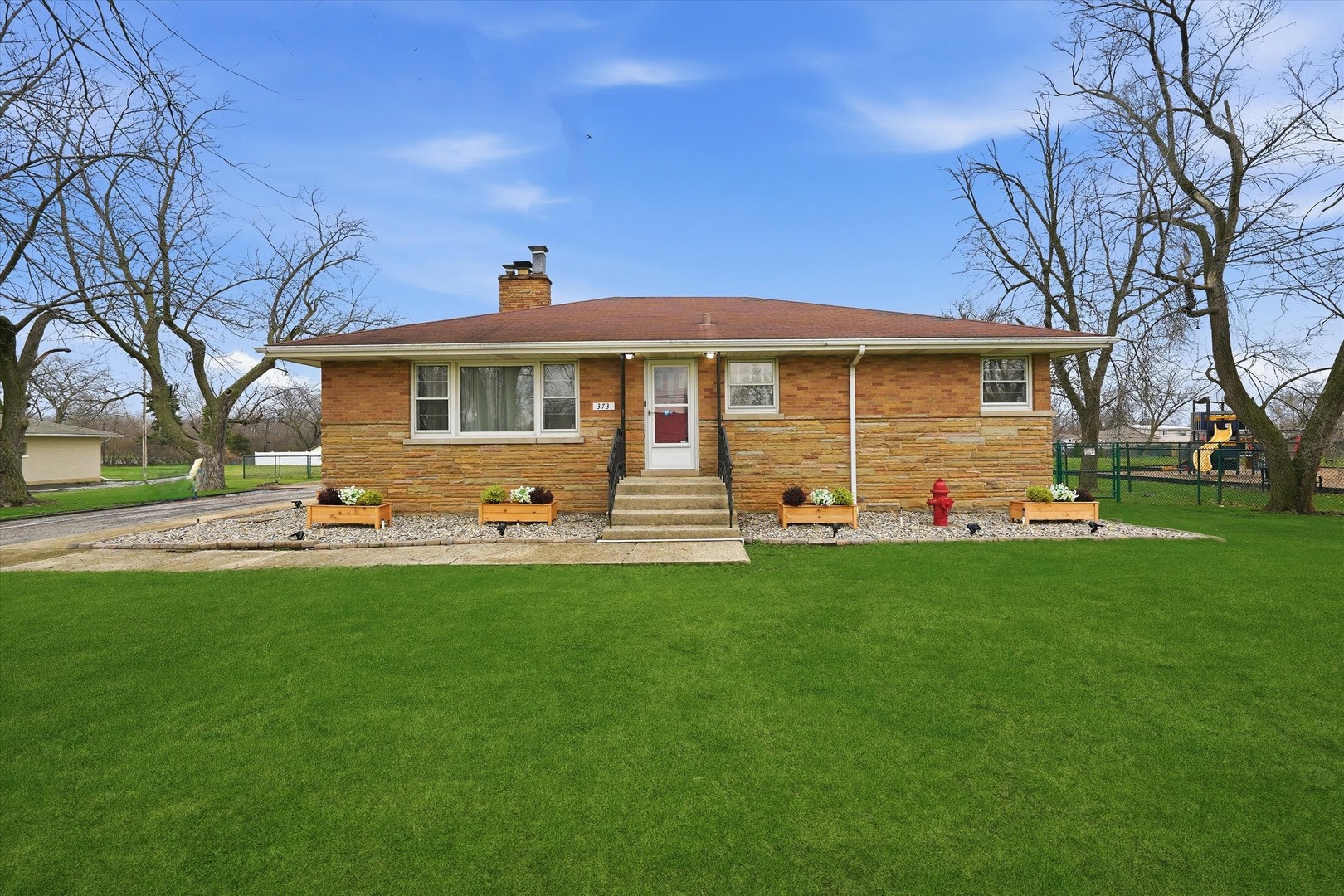 373 W Glengate Avenue, Chicago Heights, IL