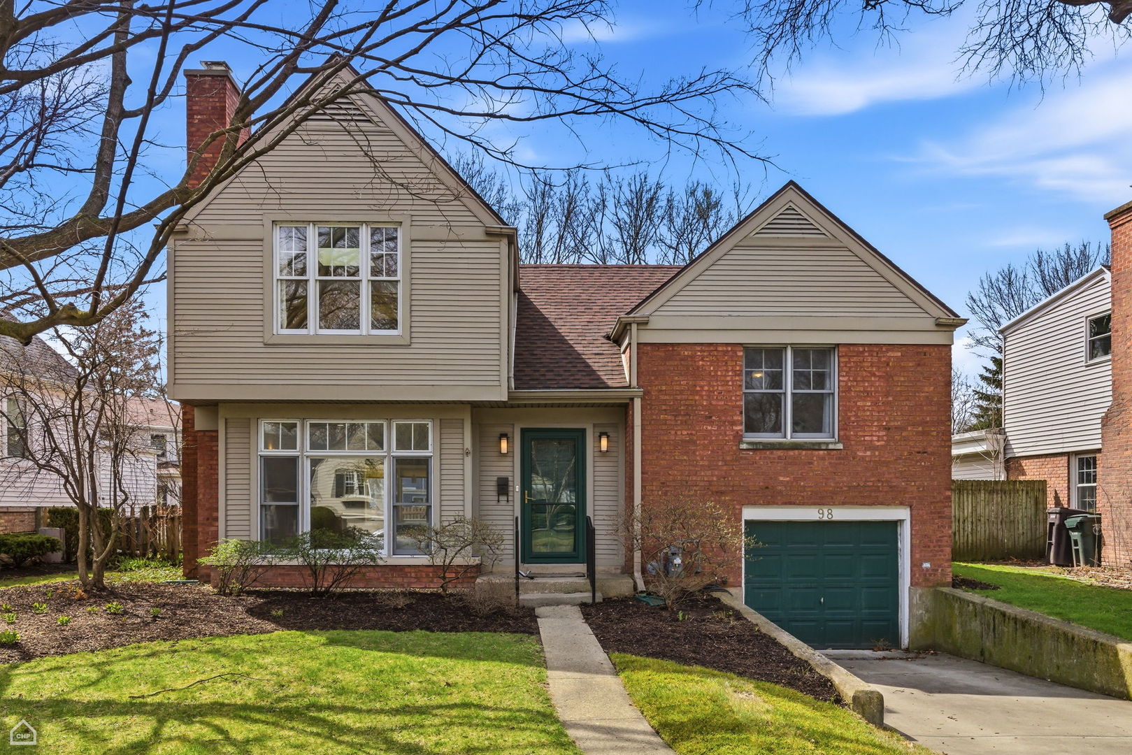 98 Williamsburg Road, Evanston, IL