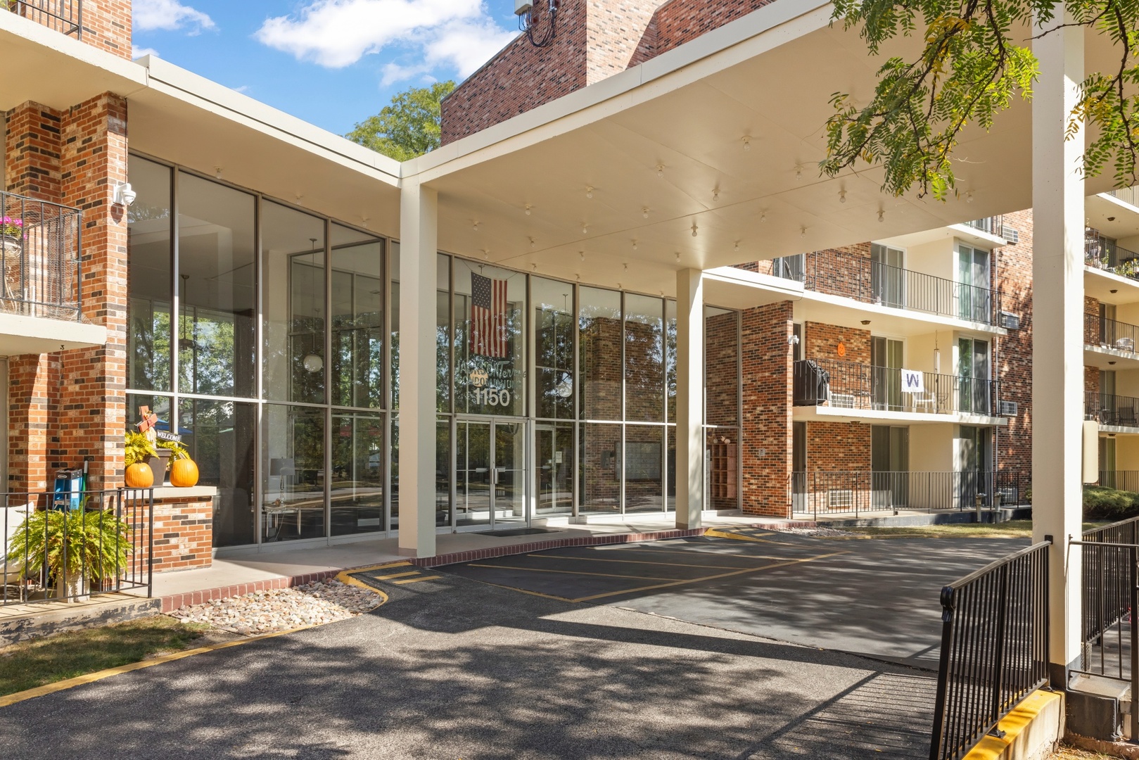 1150 E Jackson Street #1A, Lombard, IL