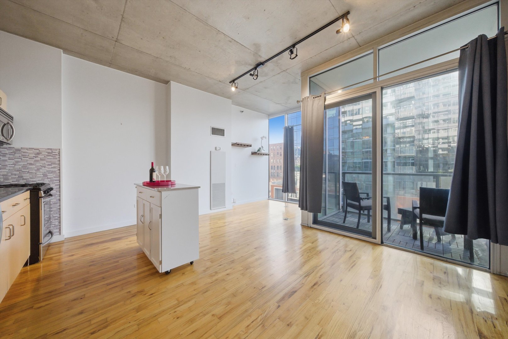 1720 S Michigan Avenue #405, Chicago, IL