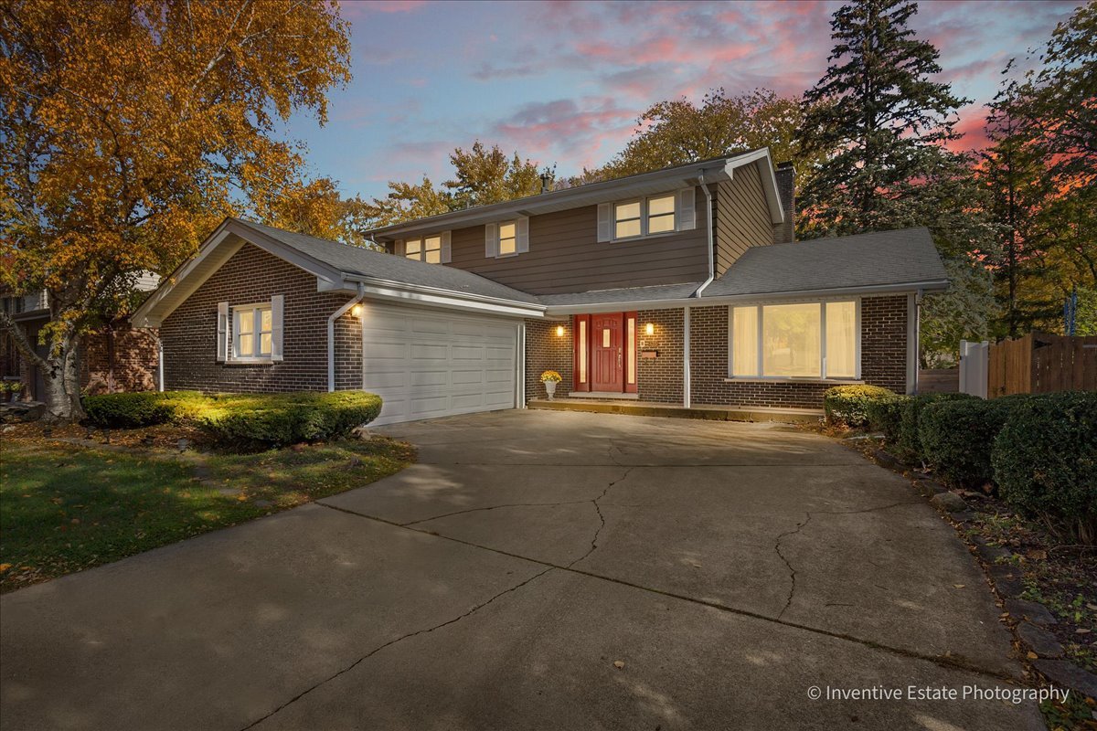 835 Maple Road, Flossmoor, IL