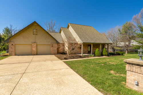 15 Lake Indian Hills Circle, Carbondale, IL