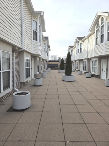 8019/8021 Lincoln Avenue, Skokie, IL