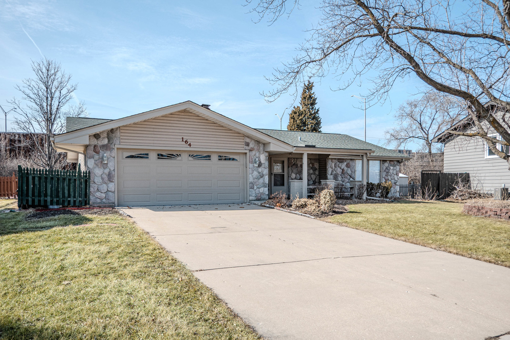 2S164 Beaumont Lane, Lombard, IL