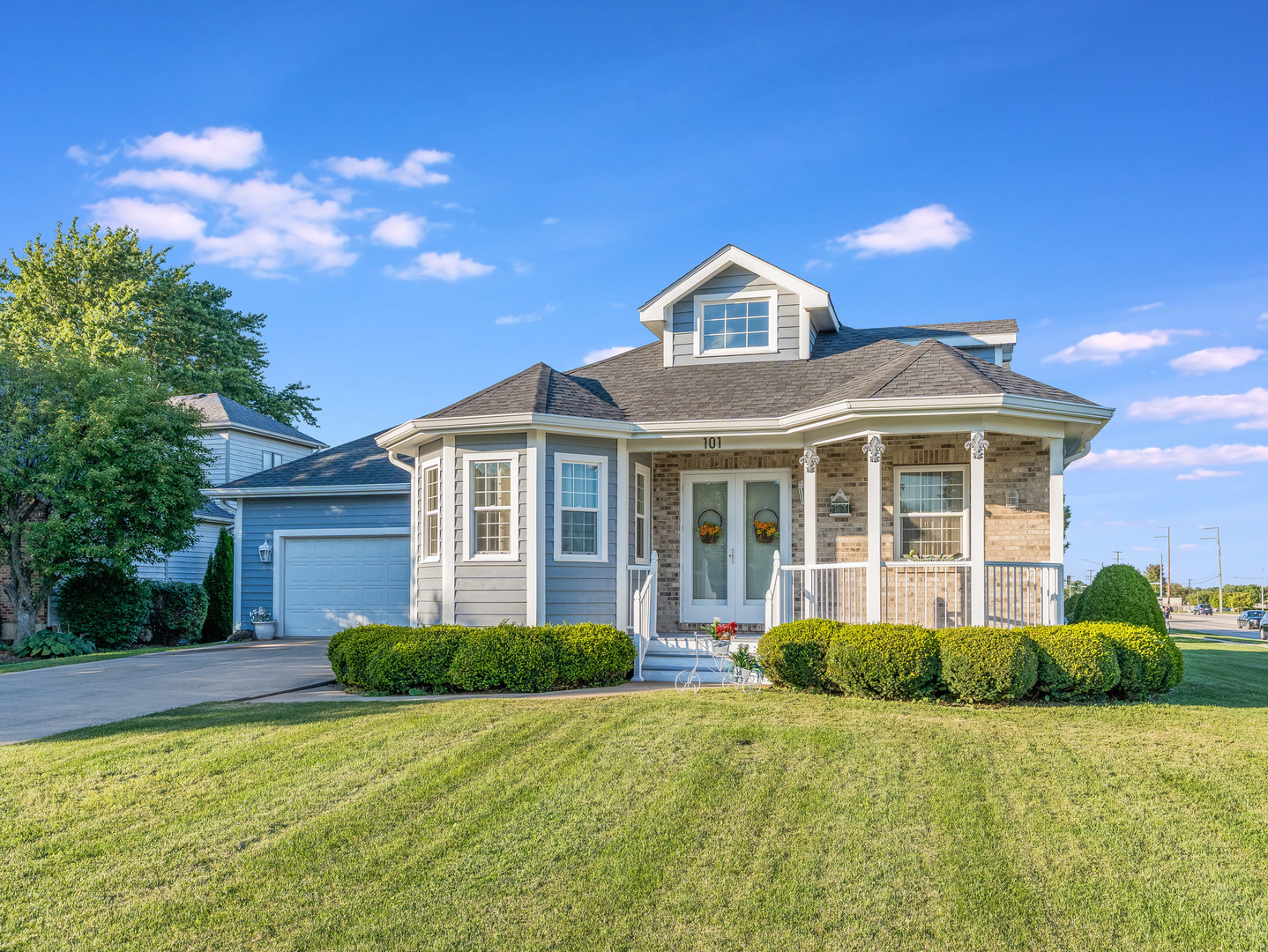 101 Bell Court, Oswego, IL