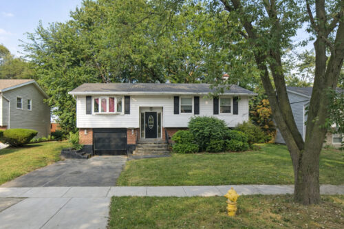 17101 Locust Drive, Hazel Crest, IL