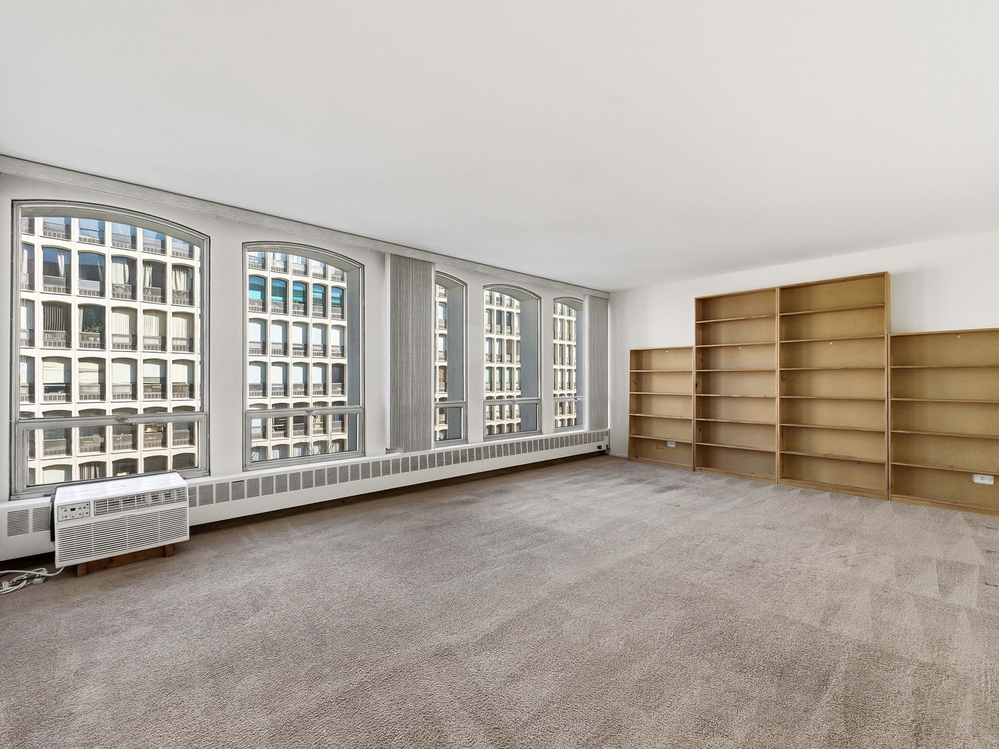 1400 E 55th Place #703S, Chicago, IL