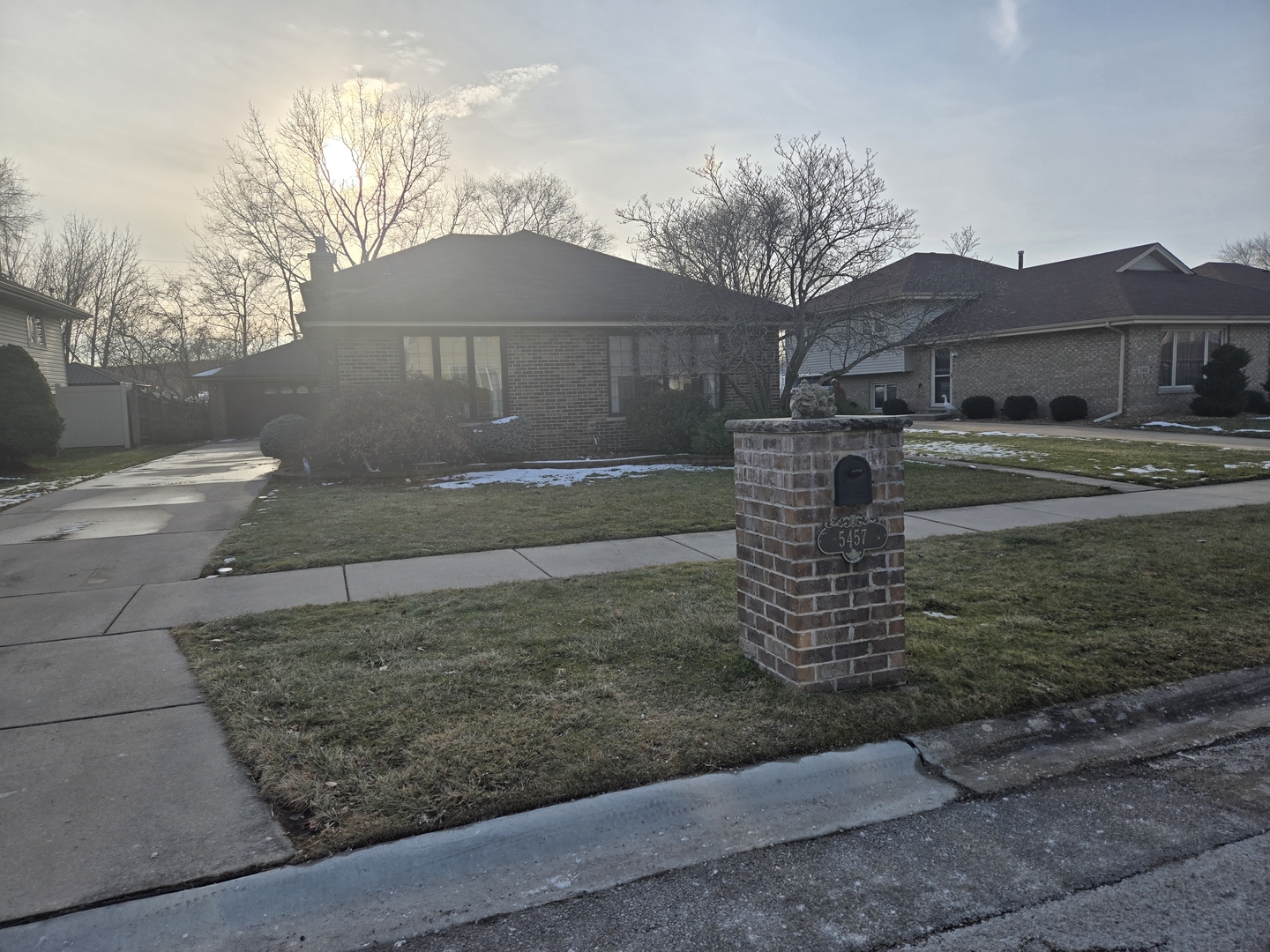 5457 W 108th Place, Oak Lawn, IL