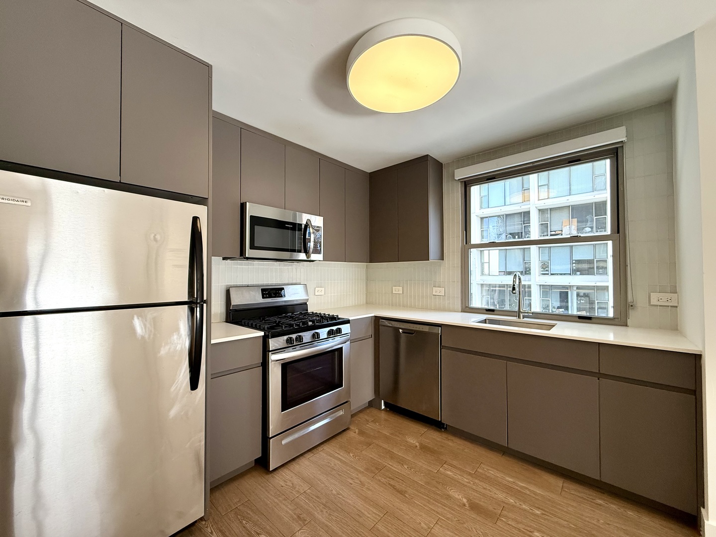 420 W Belmont Avenue #4E, Chicago, IL