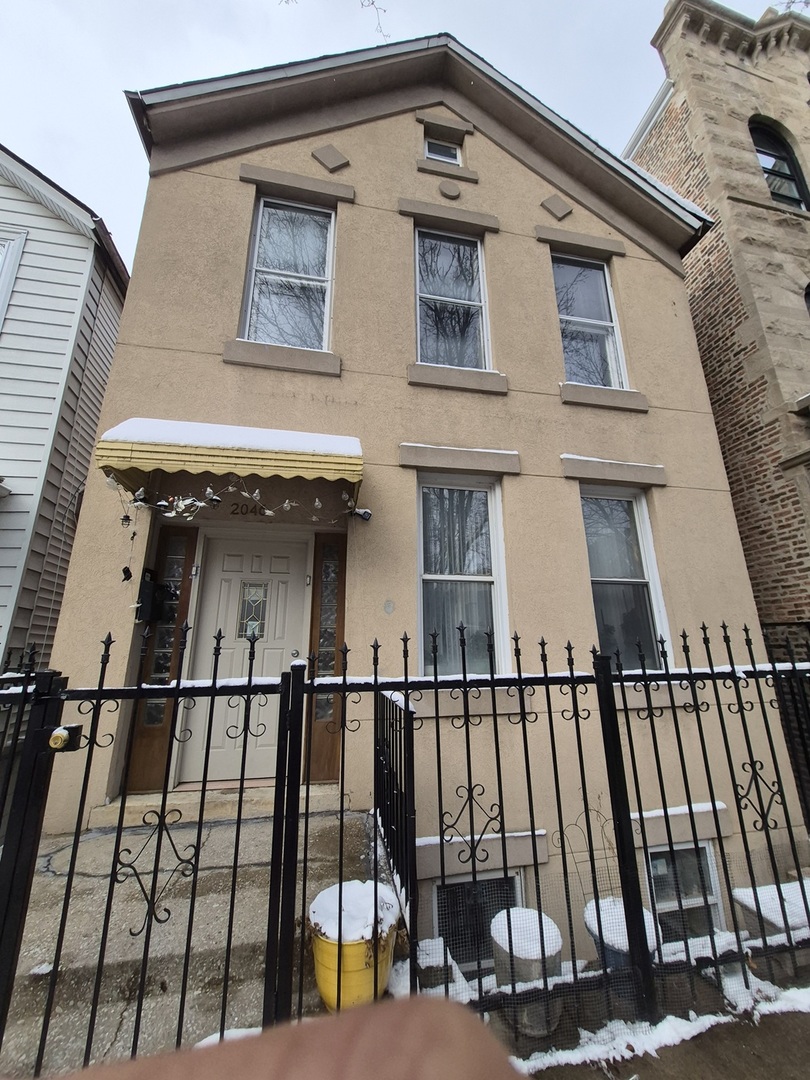 2046 W 19th Street #2, Chicago, IL