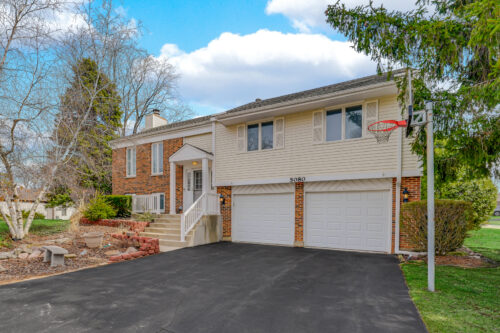 5080 Prairie Oak Road, Gurnee, IL