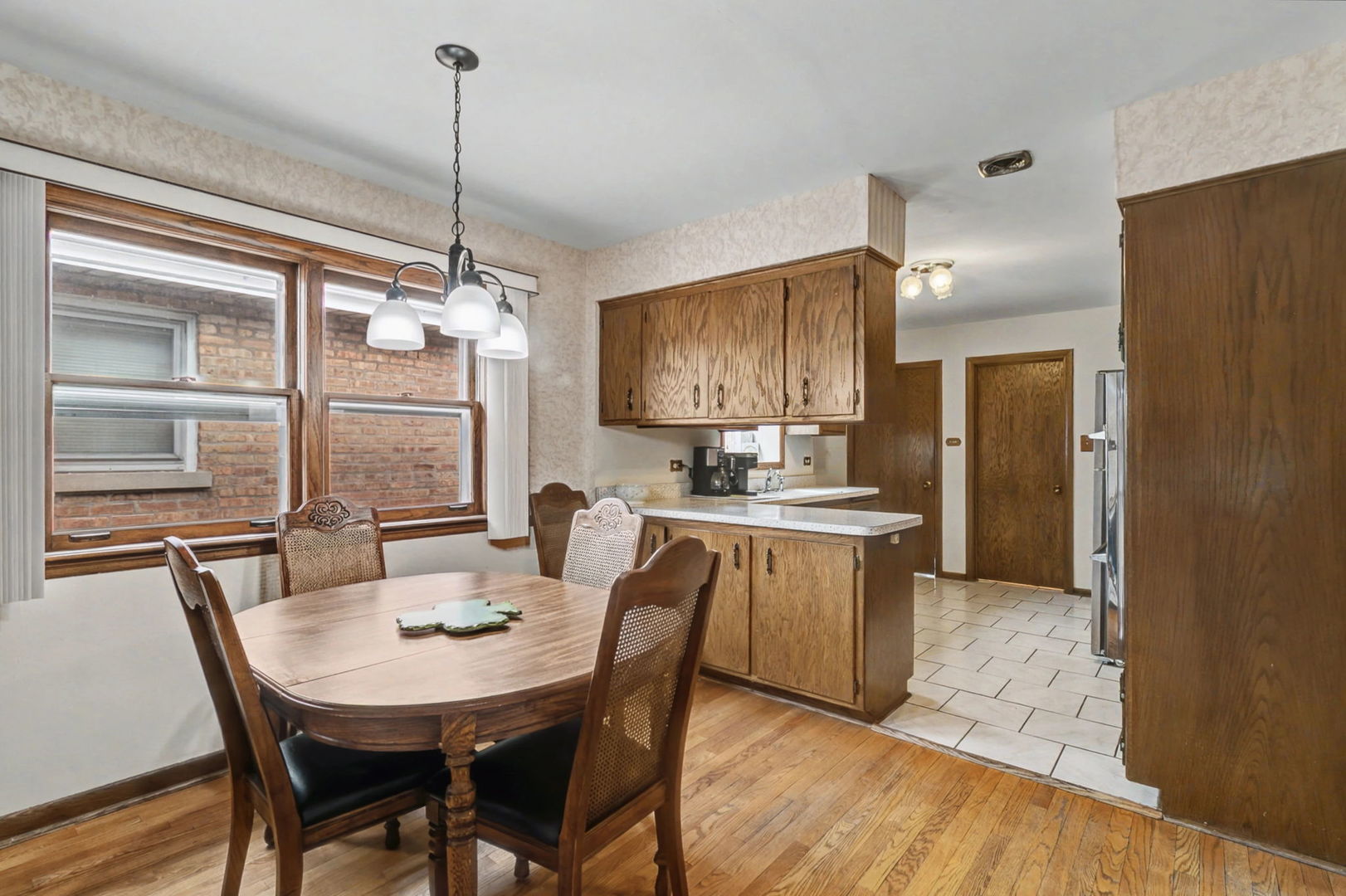 8411 S Kostner Avenue, Chicago, IL