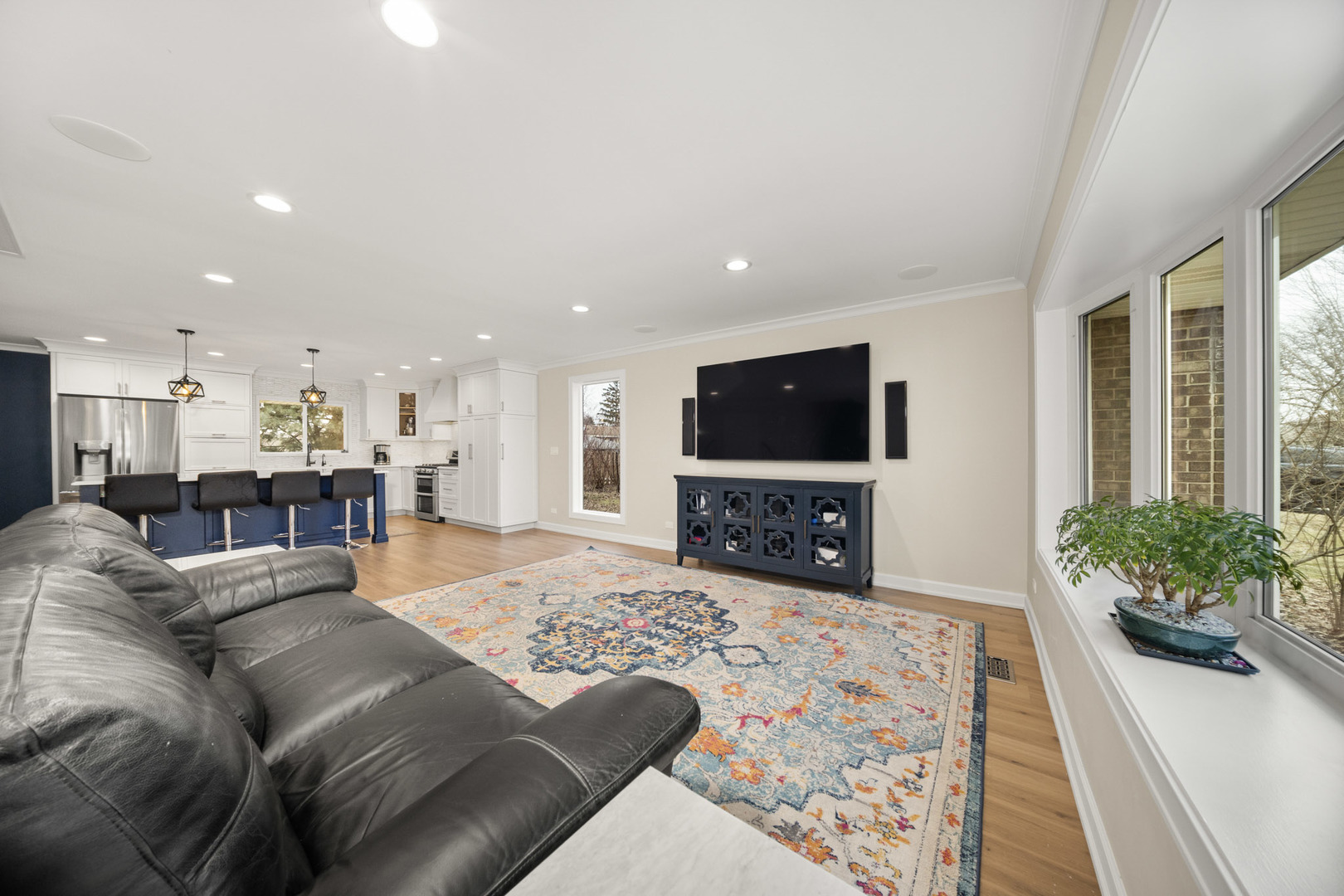 1028 Tiverton Court, Schaumburg, IL