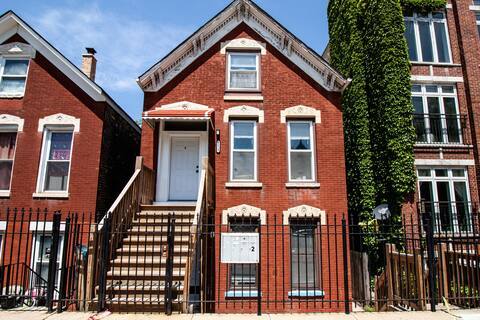 1624 W Beach Avenue #1F, Chicago, IL