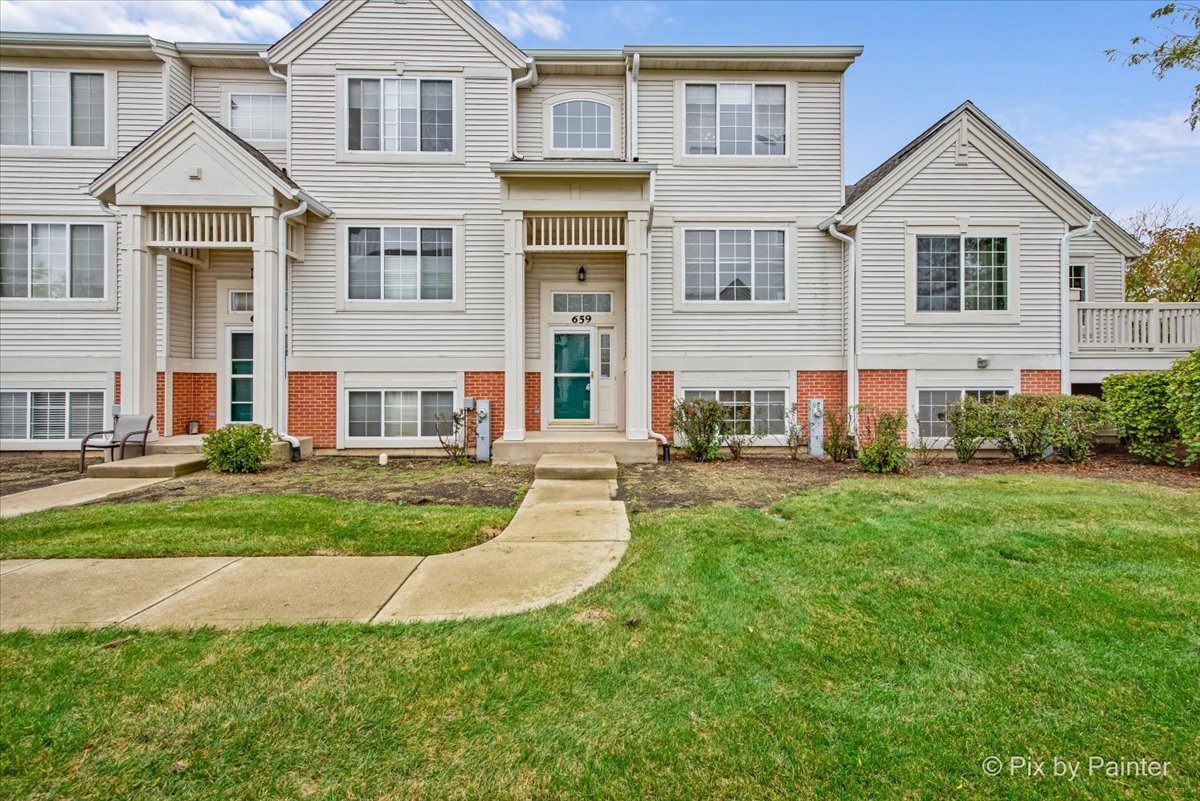 659 S Rosehall Lane, Round Lake, IL