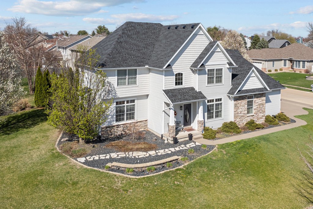 4220 E 48TH Street, Davenport, IA