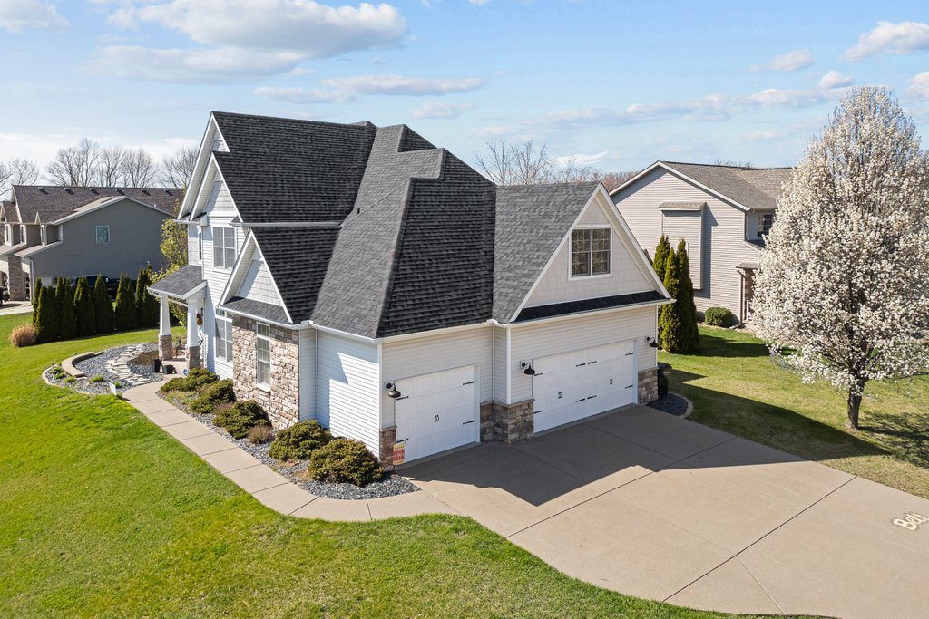 4220 E 48TH Street, Davenport, IA