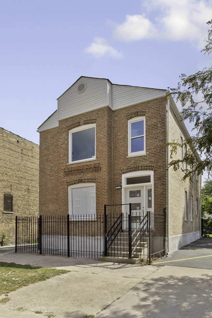 843 E 65th Street #1, Chicago, IL