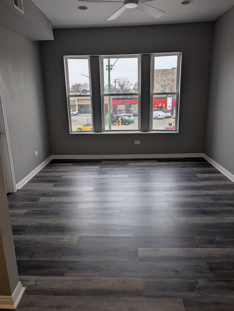 7121 S Perry Avenue, Chicago, IL