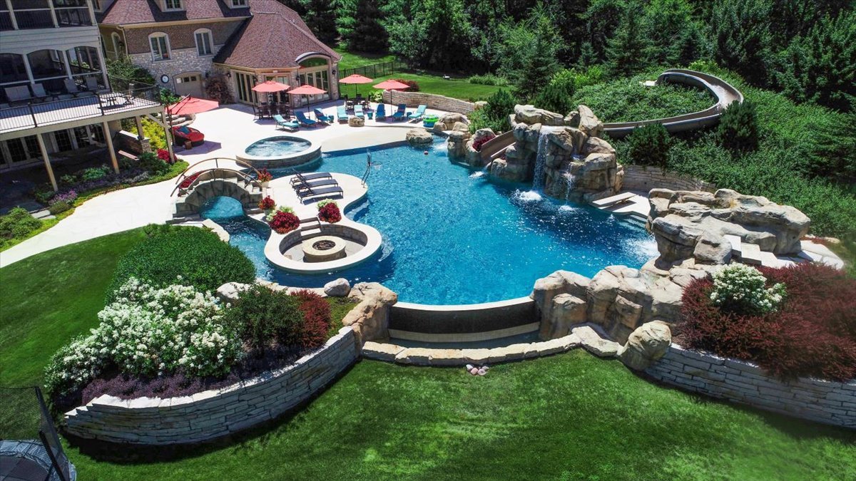 419 N Valley Hill Road, Bull Valley, IL