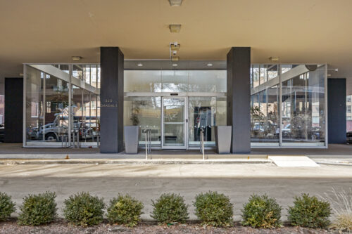 320 W OAKDALE Avenue #1301-1302, Chicago, IL