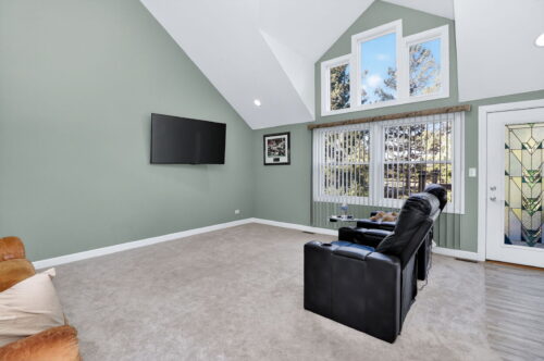 315 Oldfield Road, Downers Grove, IL