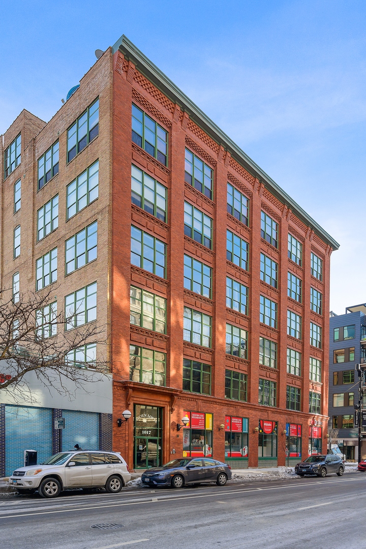 1017 W Washington Boulevard #3E, Chicago, IL